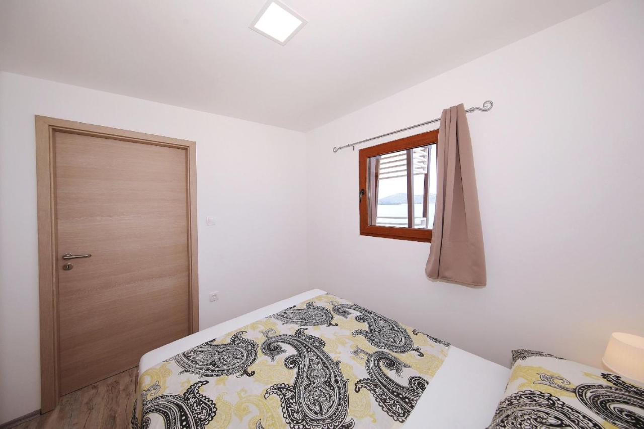 Mobile Home Plumeria 1 Biograd Na Moru Zewnętrze zdjęcie
